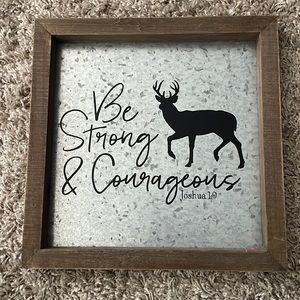 Be strong & courageous wall decor